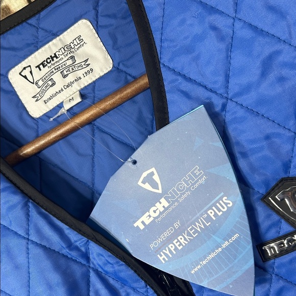TechNiche Blue Quilted cooling/heating  Vest - Picture 2 of 13